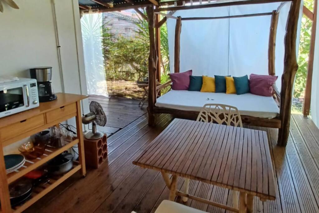 Bungalow Atypique Ti Bambou A 500M De La Plage Sainte-Anne  Exterior foto